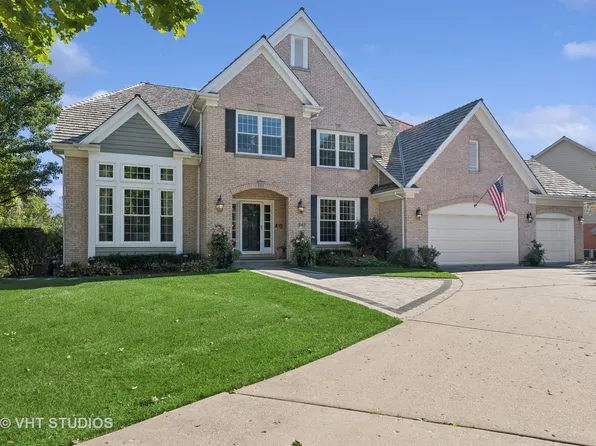 942 Lakewood Dr, Barrington, IL 60010