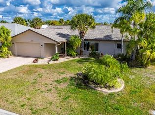 6307 Cottonwood Ln, Apollo Beach, FL 33572