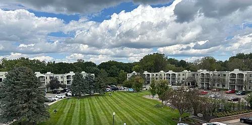 Pondview Apartments Photo 1