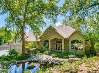 5200 Wild Canyon Dr, Woodbury, MN 55129