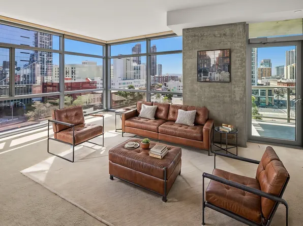 800 The Mark Ln, San Diego, CA