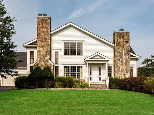 12 Arrow Tree Dr, Briarcliff Manor, NY 10510