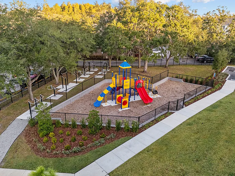 New Tampa Palms — Photo 39