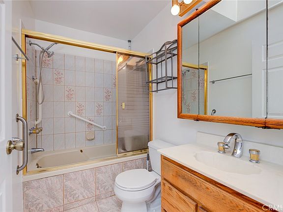 2nd image of 4109 Lyceum Ave #4109