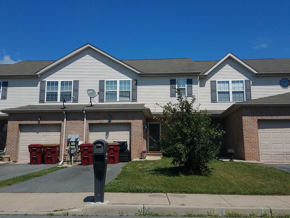 1st image of 2560 Hawthorn Dr