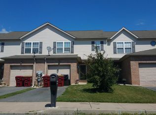 2560 Hawthorn Dr, Easton, PA 18040