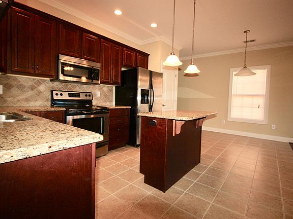 4th image of 11314 Frenchrone Dr