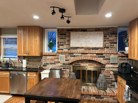 4th image of 5007 W 49th St