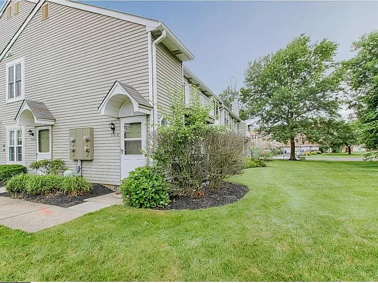 314 Willow Turn #B — Photo 28