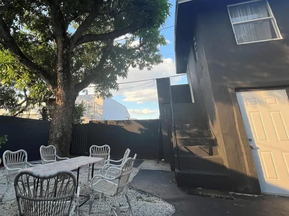 21 NE 53rd St, Miami, FL 33137