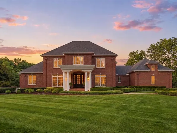 15650 Ess Rd, Kansas City, MO 64136
