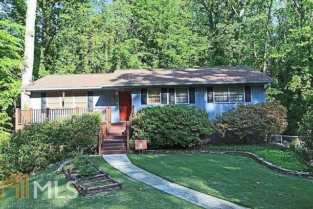 1st image of 580 Village Green Ct