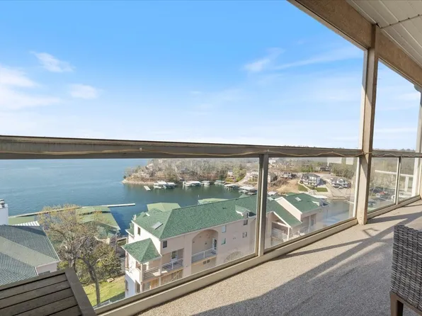 92 Emerald Bay Dr #1, Lake Ozark, MO 65049