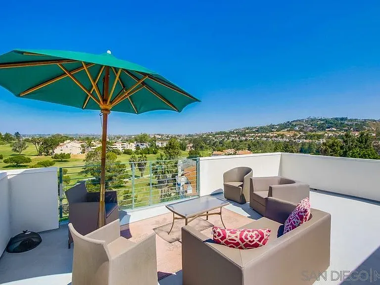 Rooftop Deck