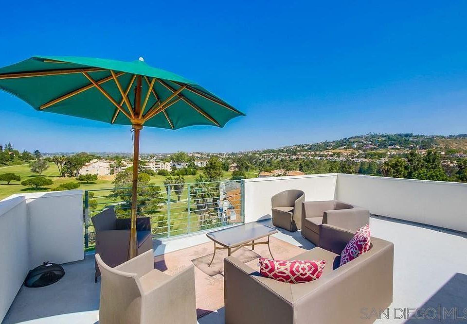 Rooftop Deck