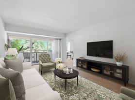 Fairway Apartments