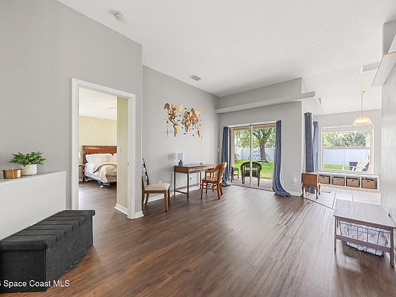 4th image of 2425 Tuscarora Ct