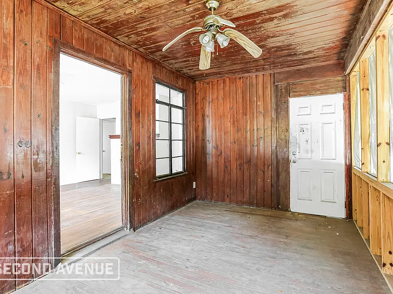 3302 College St — Photo 11