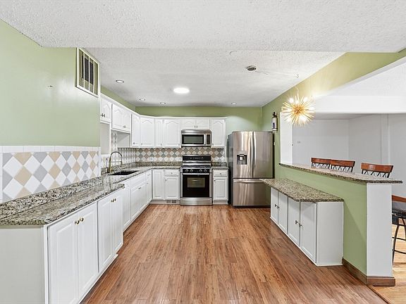2nd image of 137 Reservoir Ave