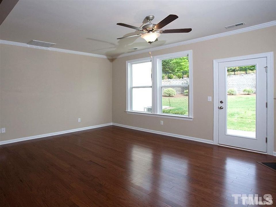 2nd image of 205 Cross Blossom Rd