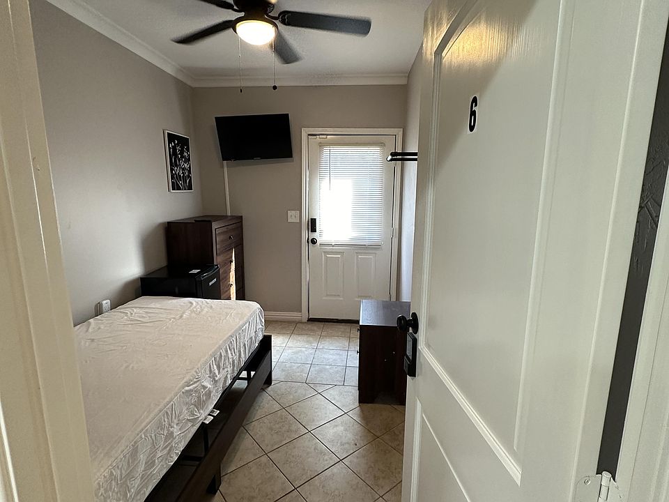 Private exterior entrance, TV, mini fridge