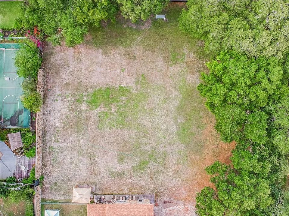 1st image of 910 42nd Ave N
