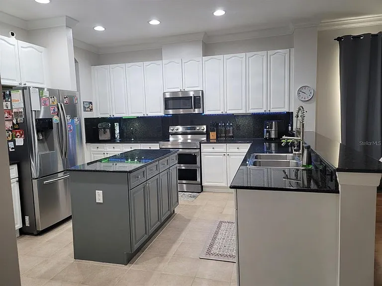 7011 Nobleton Dr — Photo 2