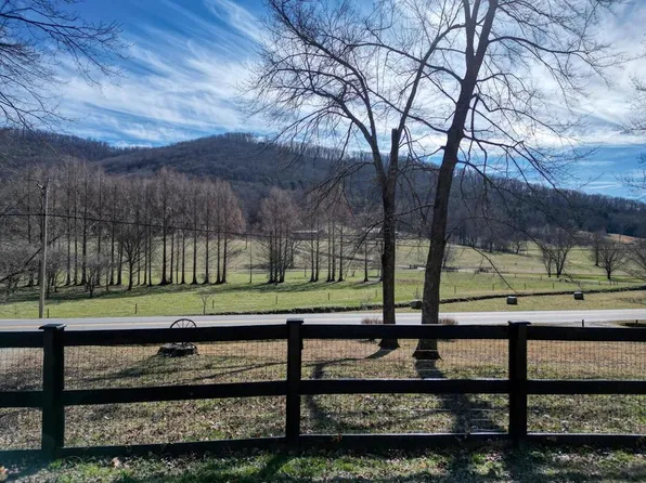 3426 Old Highway 64 W, Warne, NC 28909