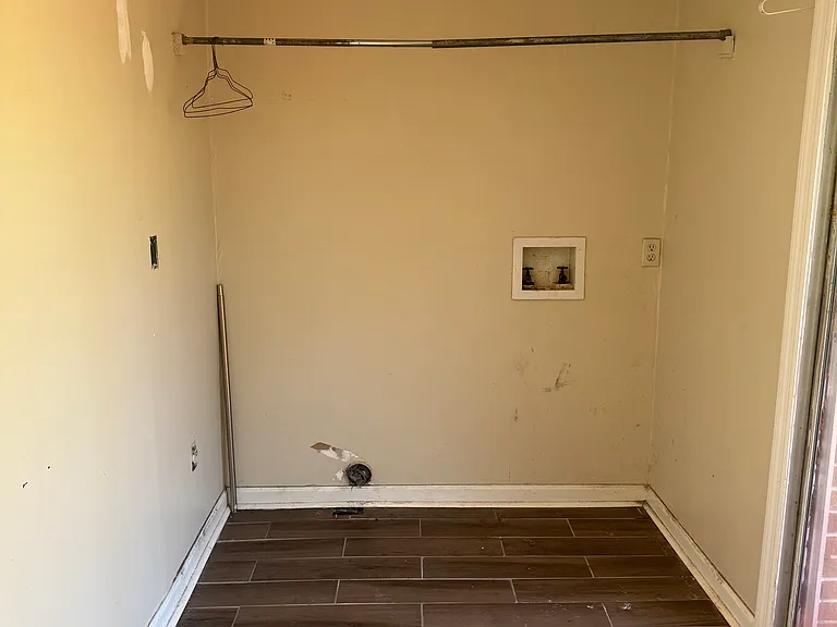 3321 Parker Ln — Photo 13
