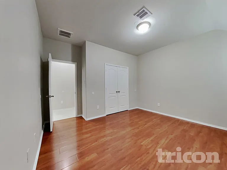 13702 Sun Bear Ct — Photo 11