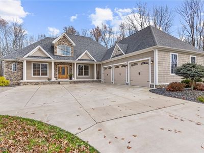 959 NE River Rd, Lake Milton, OH, 44429