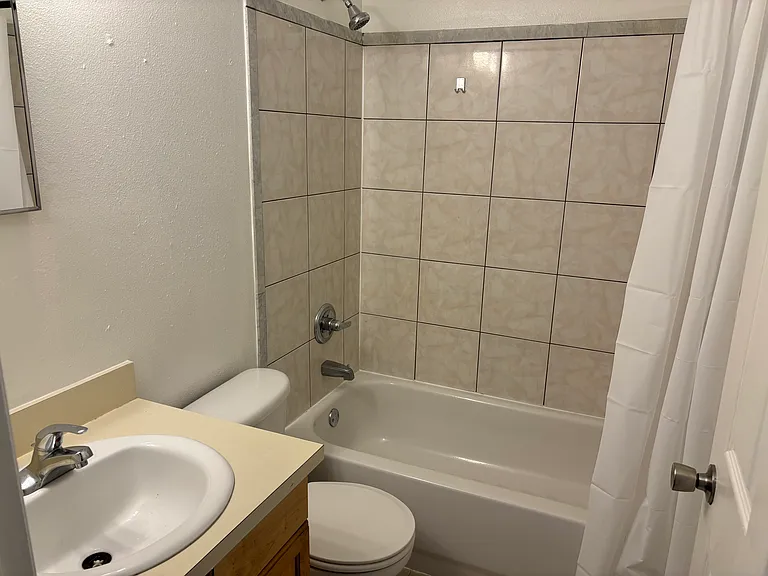 3214 SW 24th Way — Photo 11