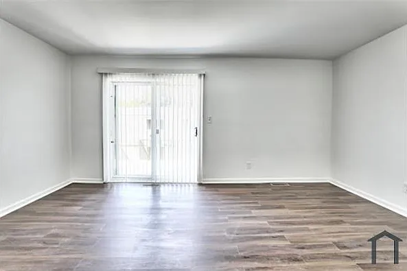 4550 Washington Rd #A10 — Photo 2