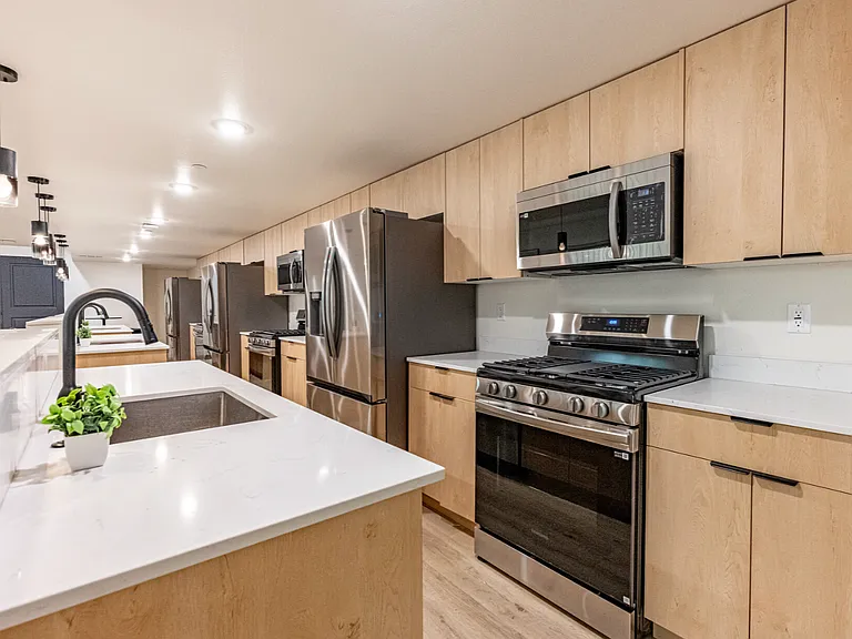 4517 Kingswell Ave — Photo 6