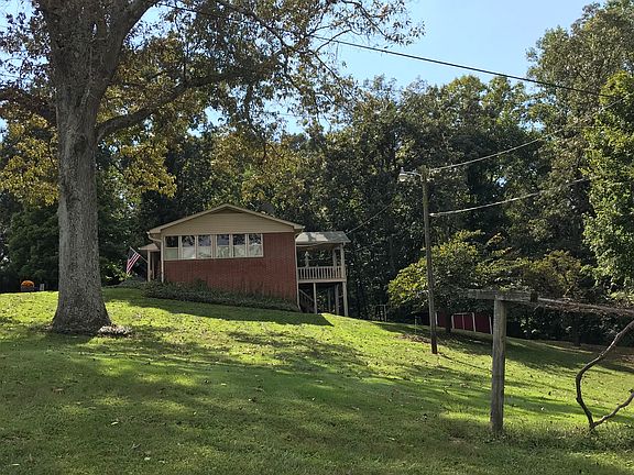 4th image of 408 Meadow Rd