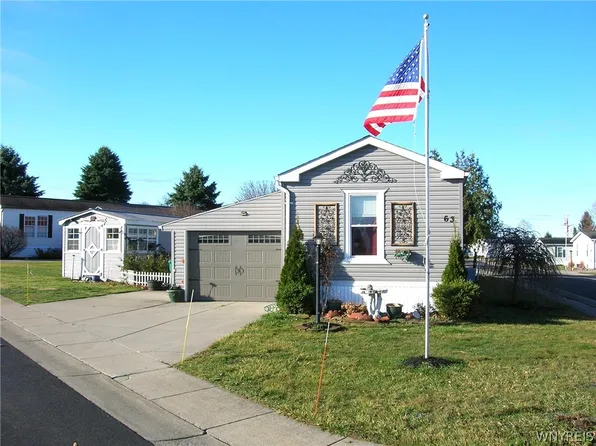 63 Wesley Dr, Akron, NY 14001