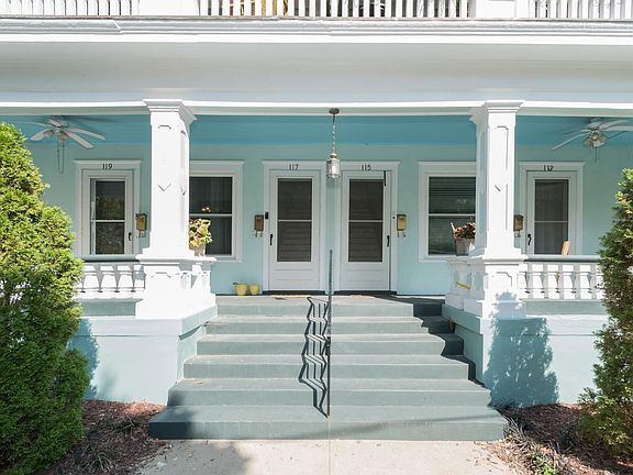 4-Plex built in 1910. Charming!