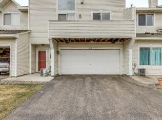 8995 Sawgrass Gln, Maple Grove, MN 55311