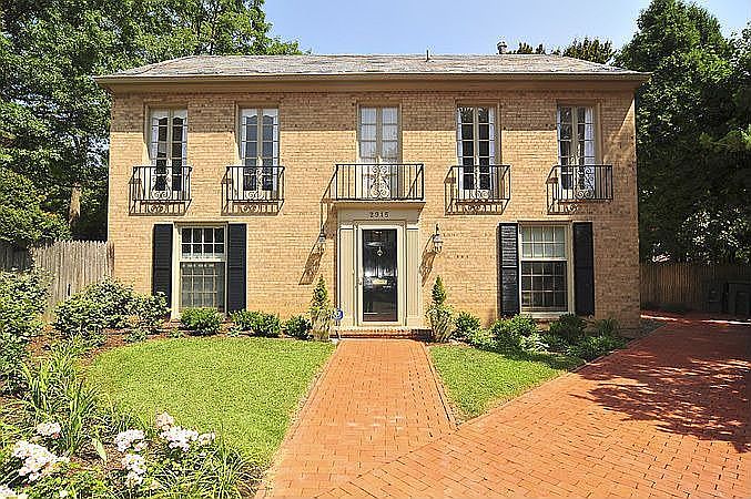 Stunning Colonial