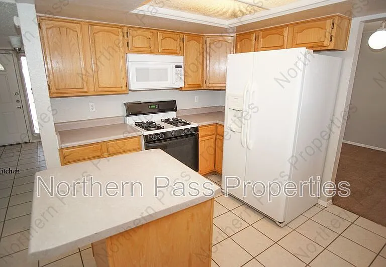 2348 Mermaid Dr — Photo 8