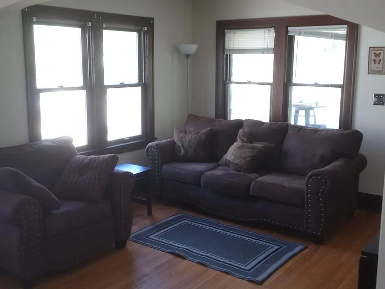1432 Hague Ave — Photo 6