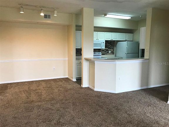 4th image of 5536 Metrowest Blvd APT 204