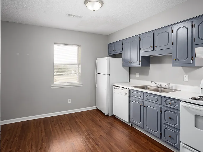 Village Landing — Photo 4