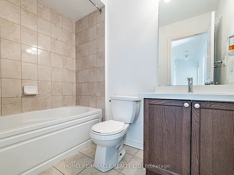 200 Veterans Dr #98 — Photo 32