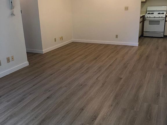 2nd image of 2759 Hermosa Ave APT 107