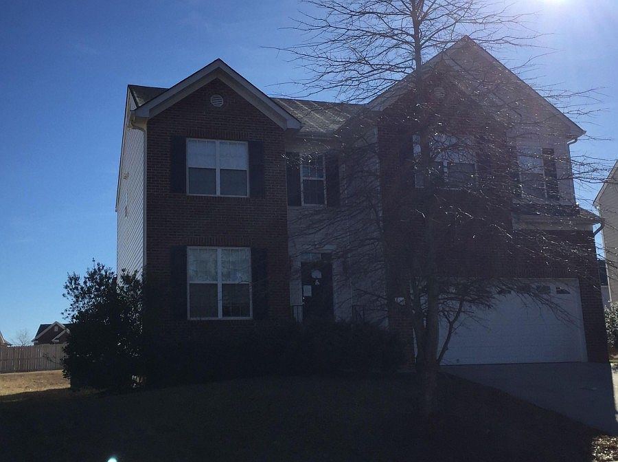 2nd image of 330 Glenloft Dr