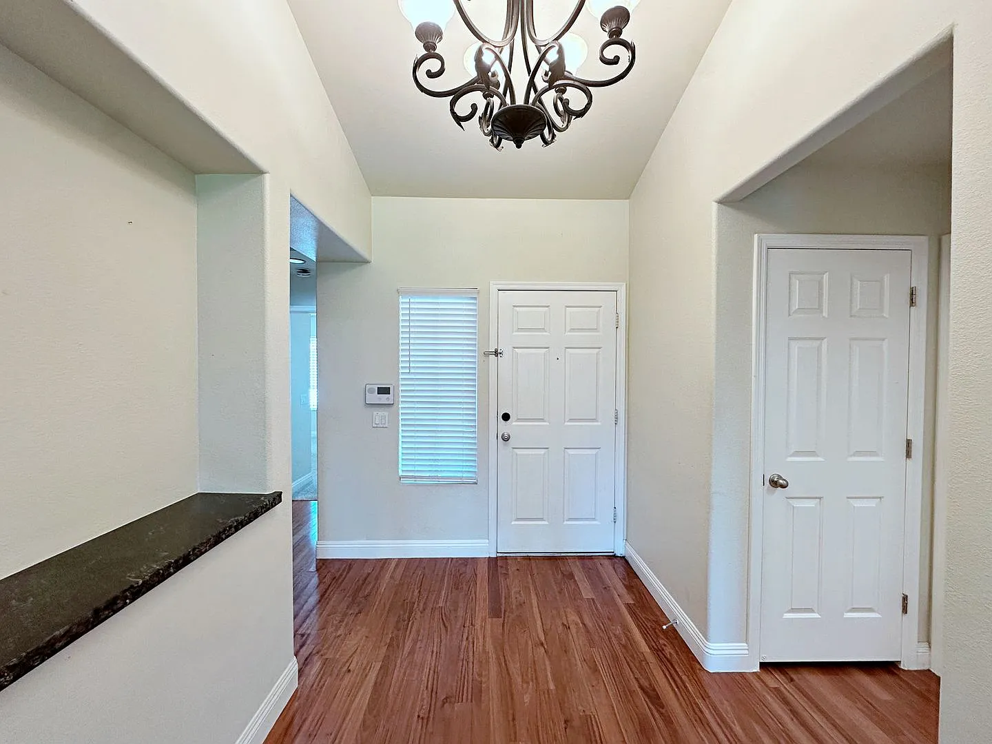 3 Bedroom Single Story Home In Centennial Hills Area — Photo 3
