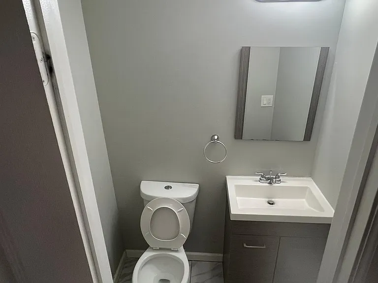 270 Bernard Ter — Photo 22