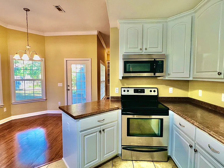 103 Vineyard Dr — Photo 10