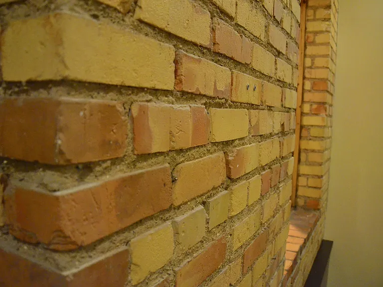 CASE 103 Orig Brick